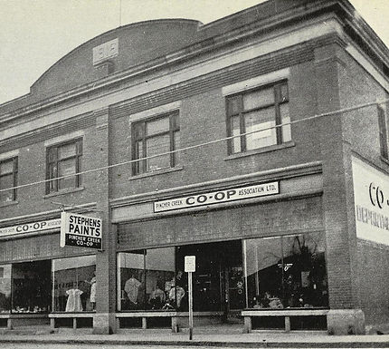 A HISTORY OF THE FRASER-MCROBERTS DEPARTMENT STORE, Part 1