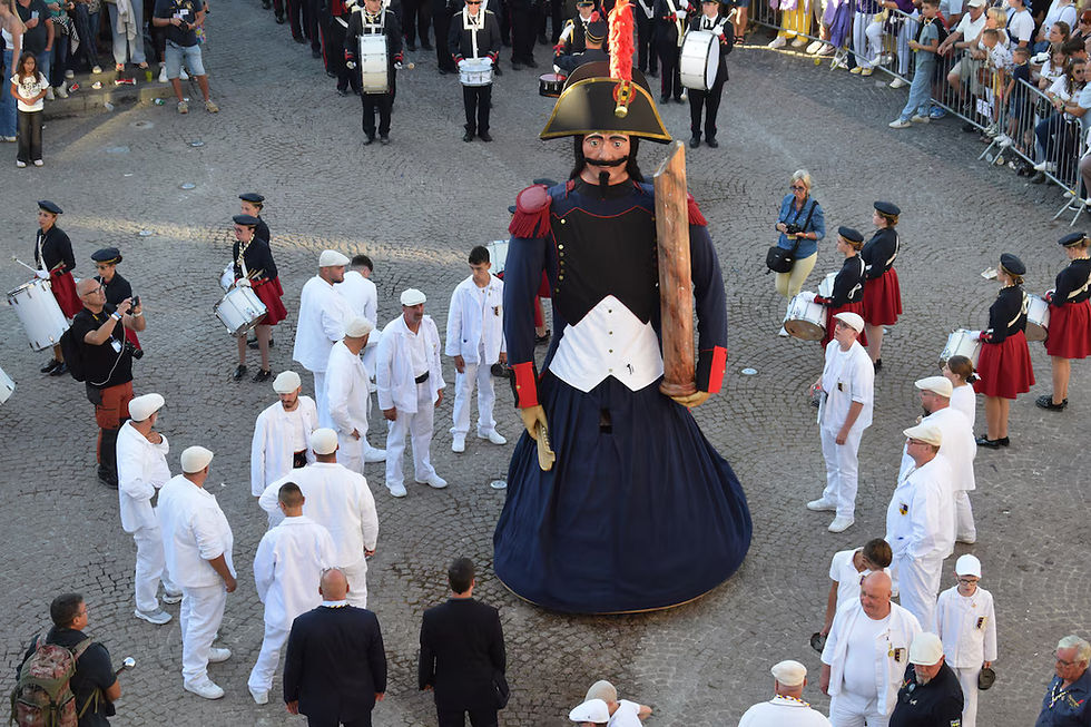 Nouvelle colonne pour le géant Samson Ath