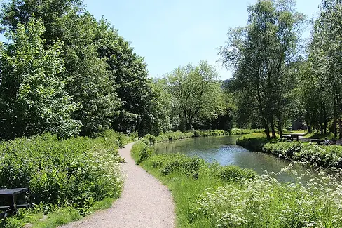cromford-canal-walk.webp