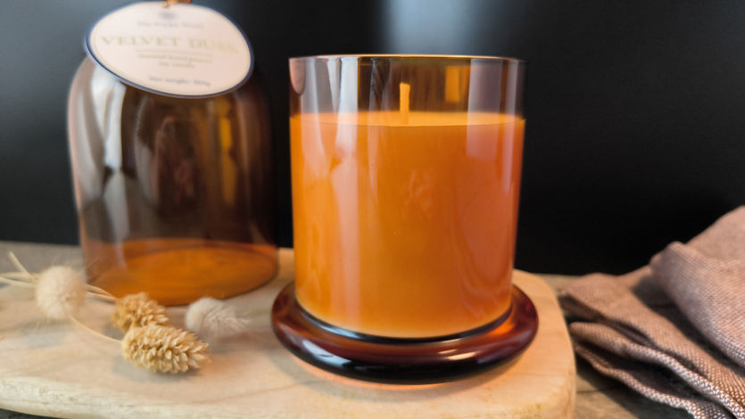 Velvet Dusk 100% soy wax with cotton wick