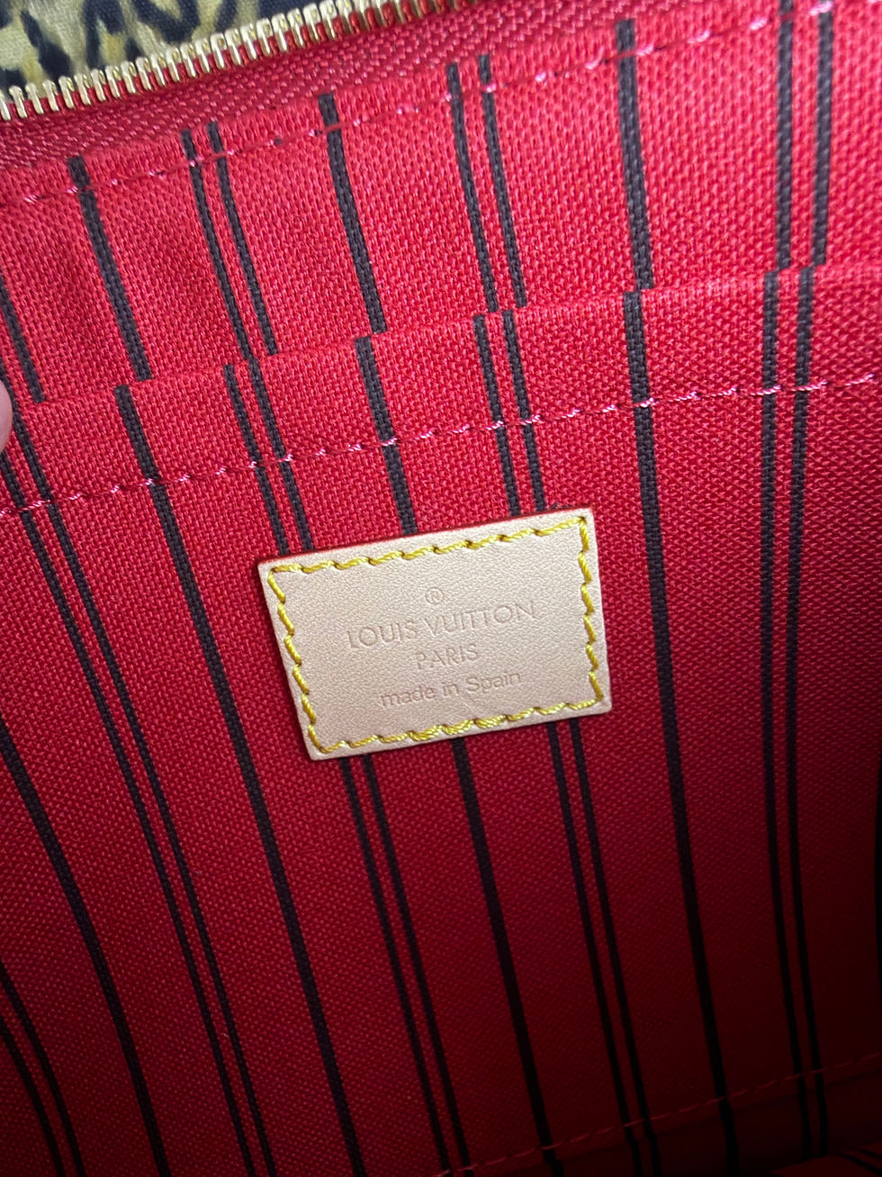 Thumbnail: LV Neverfull Pouch- Monogram