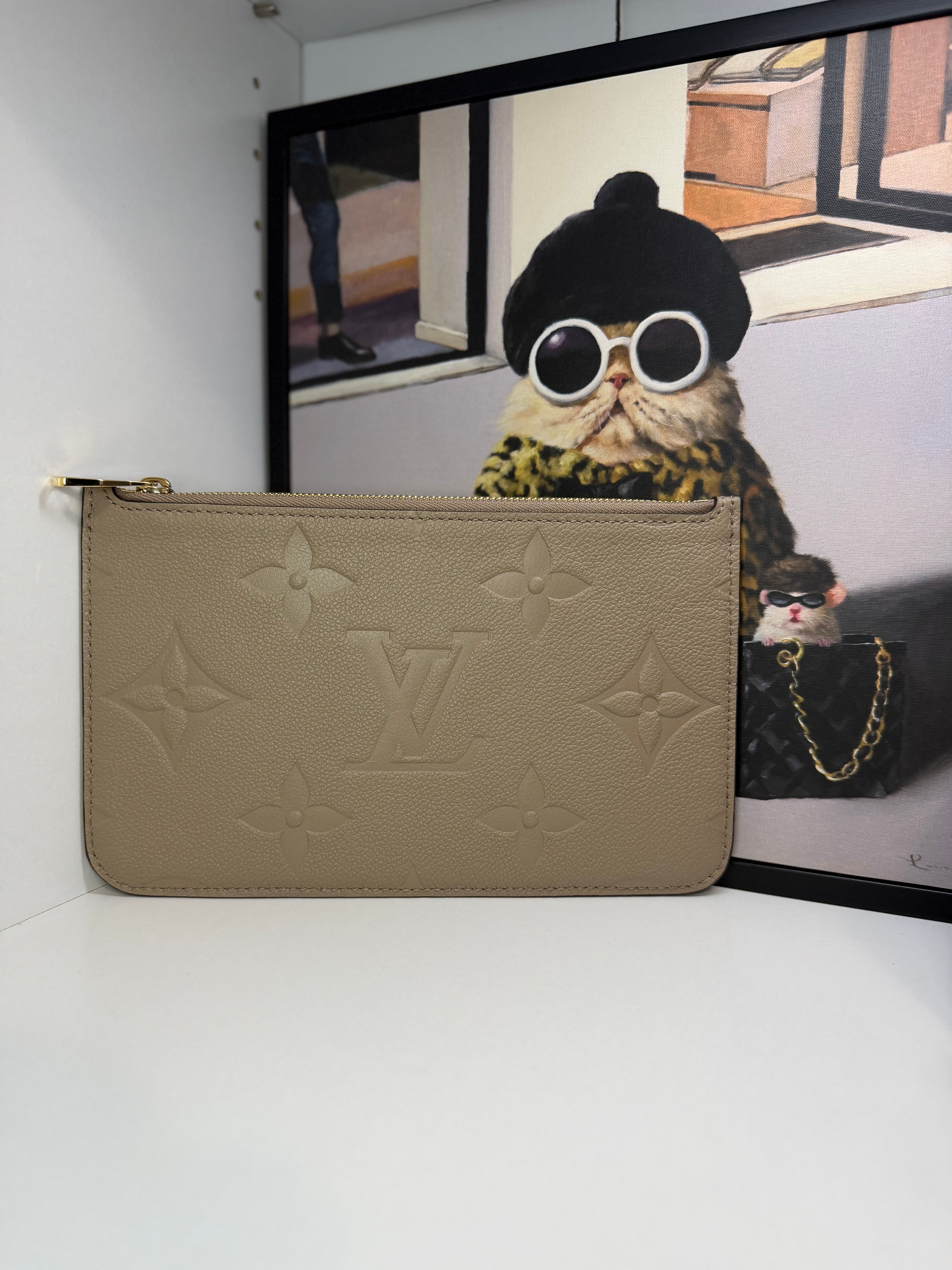 LV Neverfull Pouch- Turtledove 