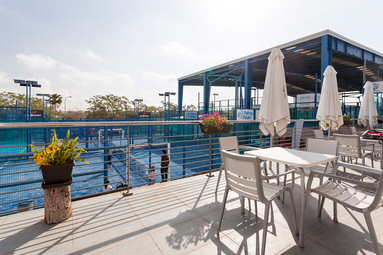 Terraza-Palma-Padel-768x512.jpg