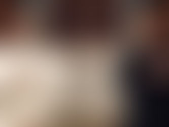 Sharon Stone, John Malkovitch și Hugh Laurie sunt capetele de afiș ale acestei luni. Unde joacă și c