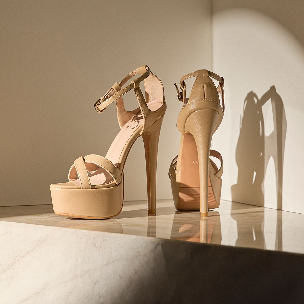 Thumbnail: Nude Elegance  