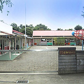 園門前