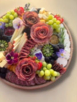 Medium charcuterie board - Serves 4-6
