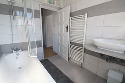 Three piece bathroom suite