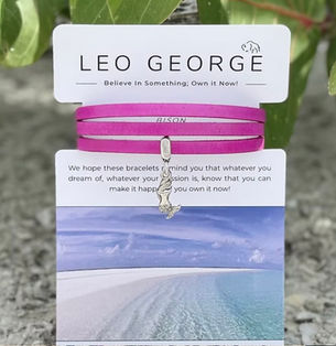 3 wrap leather bracelet with an Mermaid charm and a magnetic clasp.