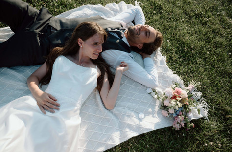 devils lake elopement picnic