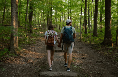 devils lake hiking elopement east bluff trail