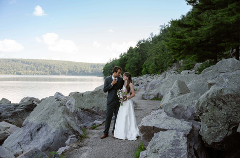 hiking elopement devils lake