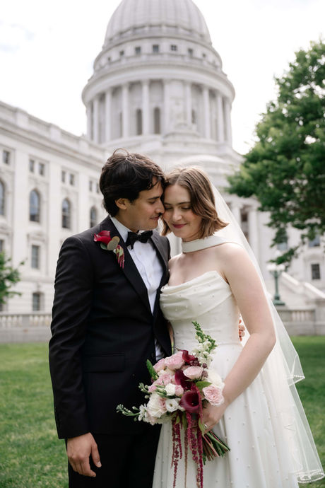 wisconsin state capitol elopement