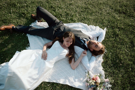 devils lake elopement picnic