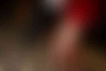 what to wear for engagement photos