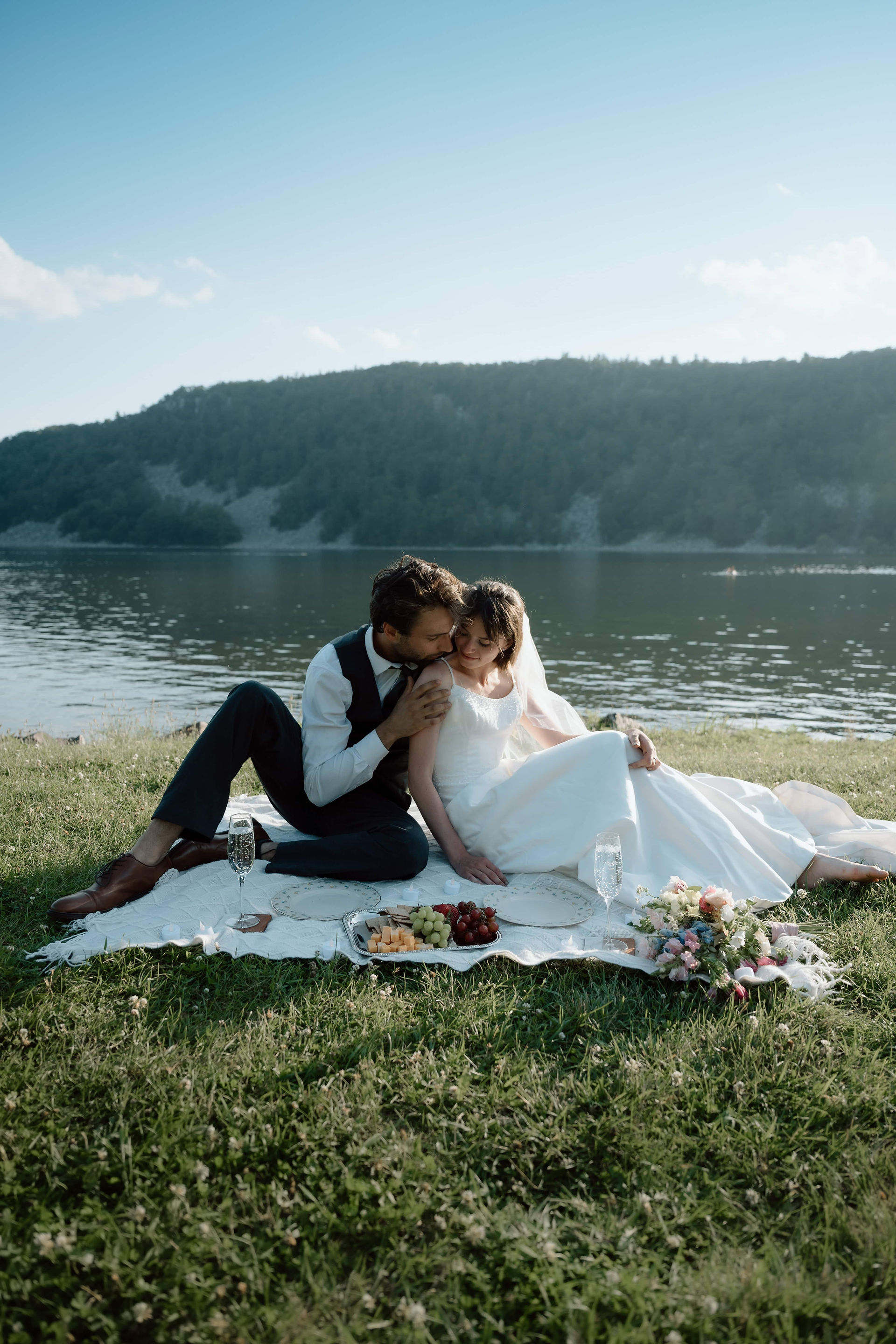 devil's lake elopement