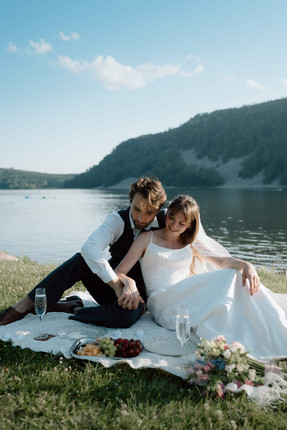 devils lake elopement picnic