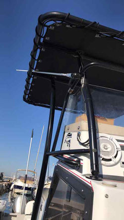 T TOP BOSTON WHALER OUTRAGE 21