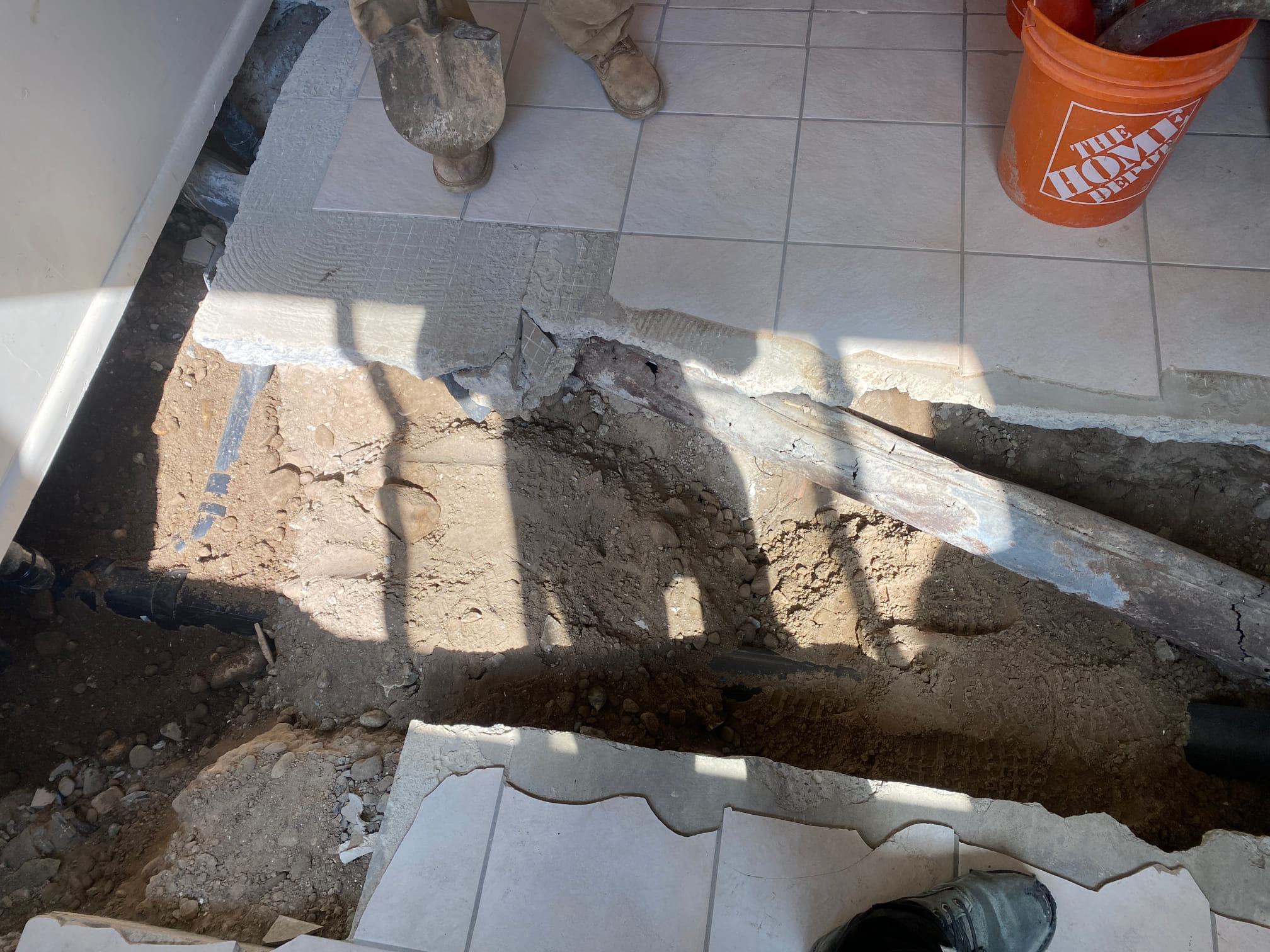 Sewer line inspection image. A professional sewer inspection company utilizes advanced camera technology to perform a thorough sewer inspection, identifying potential issues and ensuring the proper functioning of underground pipes.