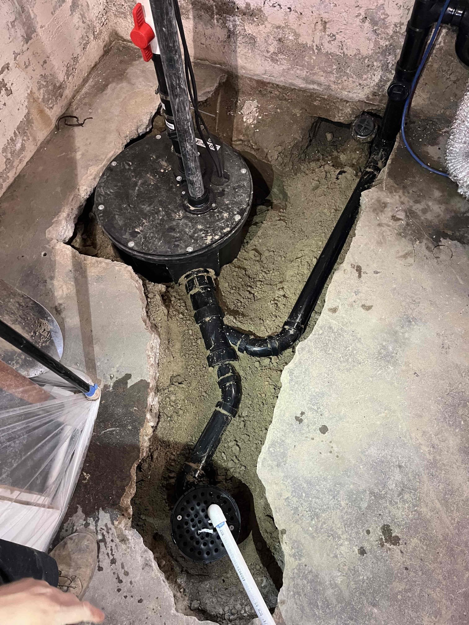 Professional basement sewage backup odor removal service. Eliminates persistent sewage odors in basements after a backup, ensuring a clean and healthy environment. Specialized techniques target and neutralize odor-causing bacteria.