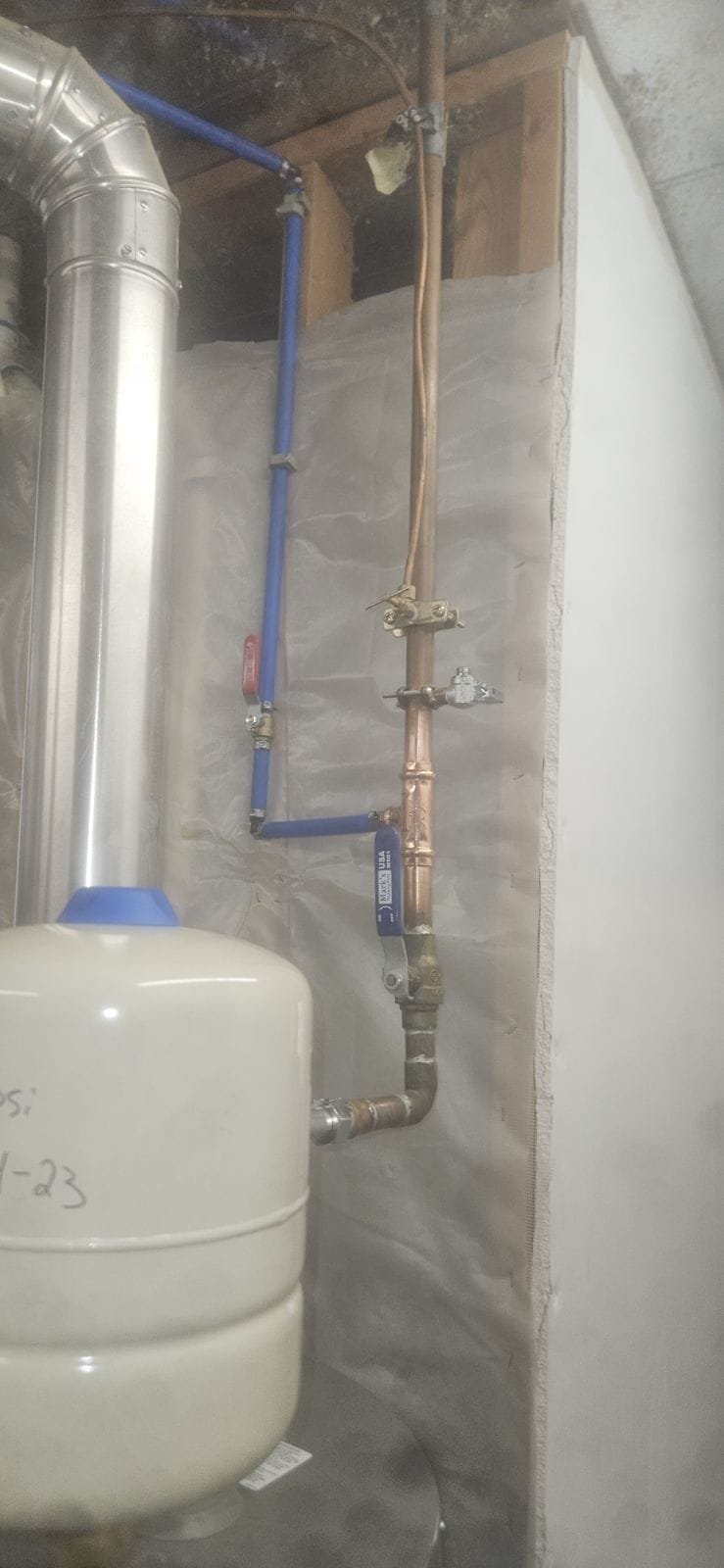 A gleaming Nicoli Delta faucet, similar in style to a Pfister Pasadena, showcases its smooth, easy-to-clean finish, suggesting simple faucet maintenance and long-lasting beauty.