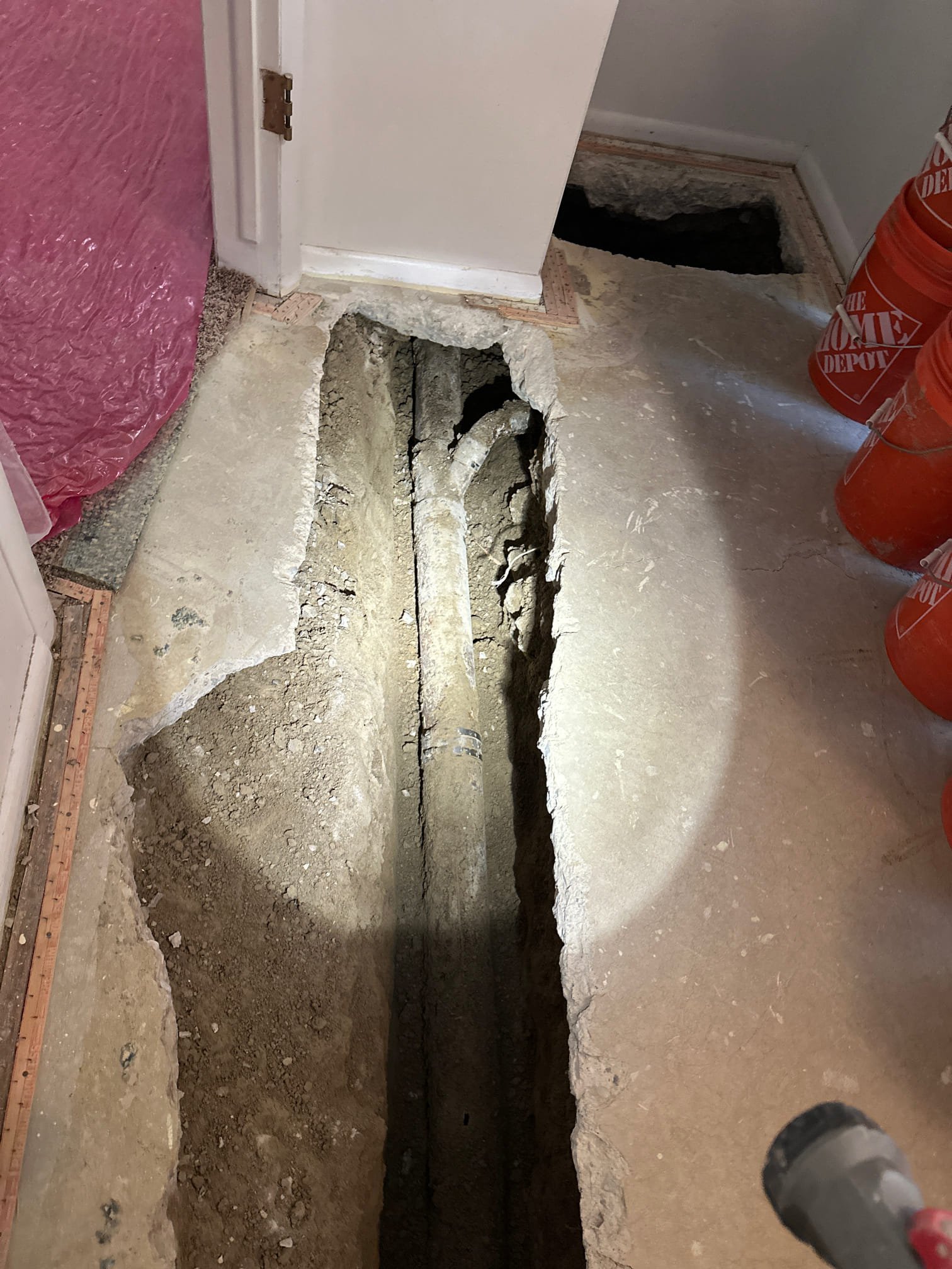 Image depicting a home undergoing emergency residential flood cleanup, highlighting the importance of whole home water filtration systems for ensuring clean and safe water after a flood. Professional flood cleanup services are essential for restoring homes and preventing water damage.