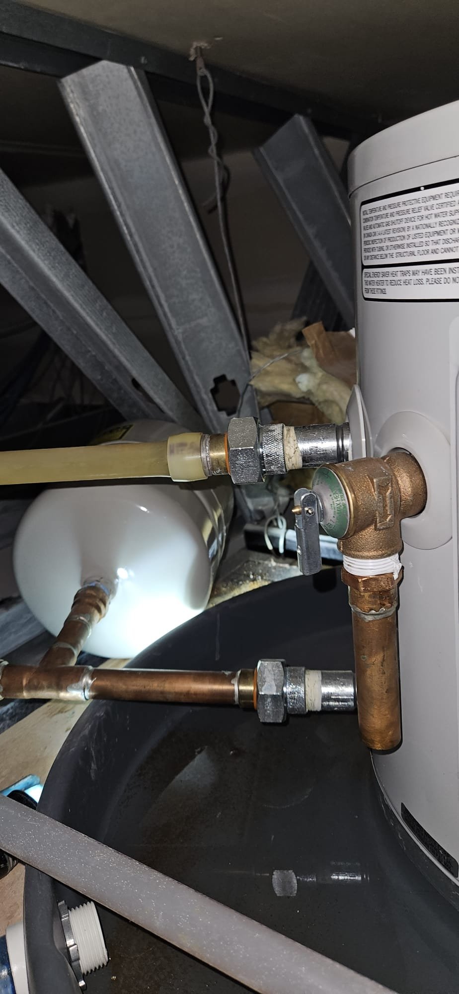 Attic mold damage restoration services combatting mold growth. Professional mold remediation eliminates harmful mold, ensuring a healthy home environment. Get expert mold removal and prevention.