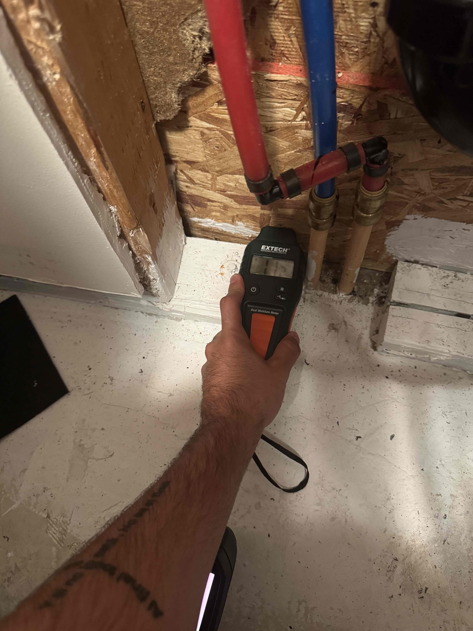 Image depicting backflow prevention classes, focusing on storm sewage management and backflow prevention device testing. Learn how to protect our water supply and prevent contamination through proper installation and maintenance of backflow devices.