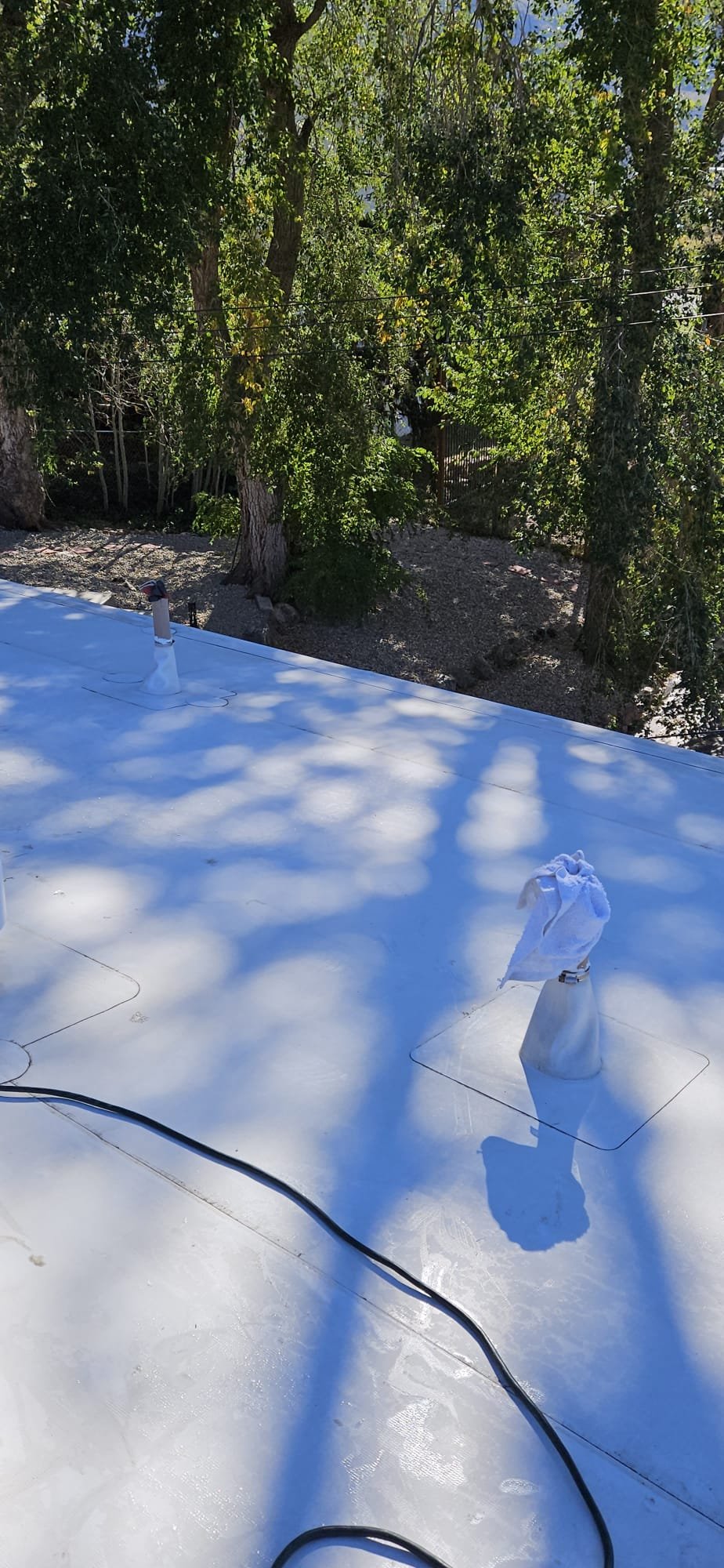 Diagram illustrating proper sewer piping connecting a sink to the main sewer line. The setup prevents sewer gas from escaping through the sink drain by showing a functional p-trap. An open sewer access point is also visible, highlighting the importance of sealed connections elsewhere in the system to prevent odors and maintain hygiene.