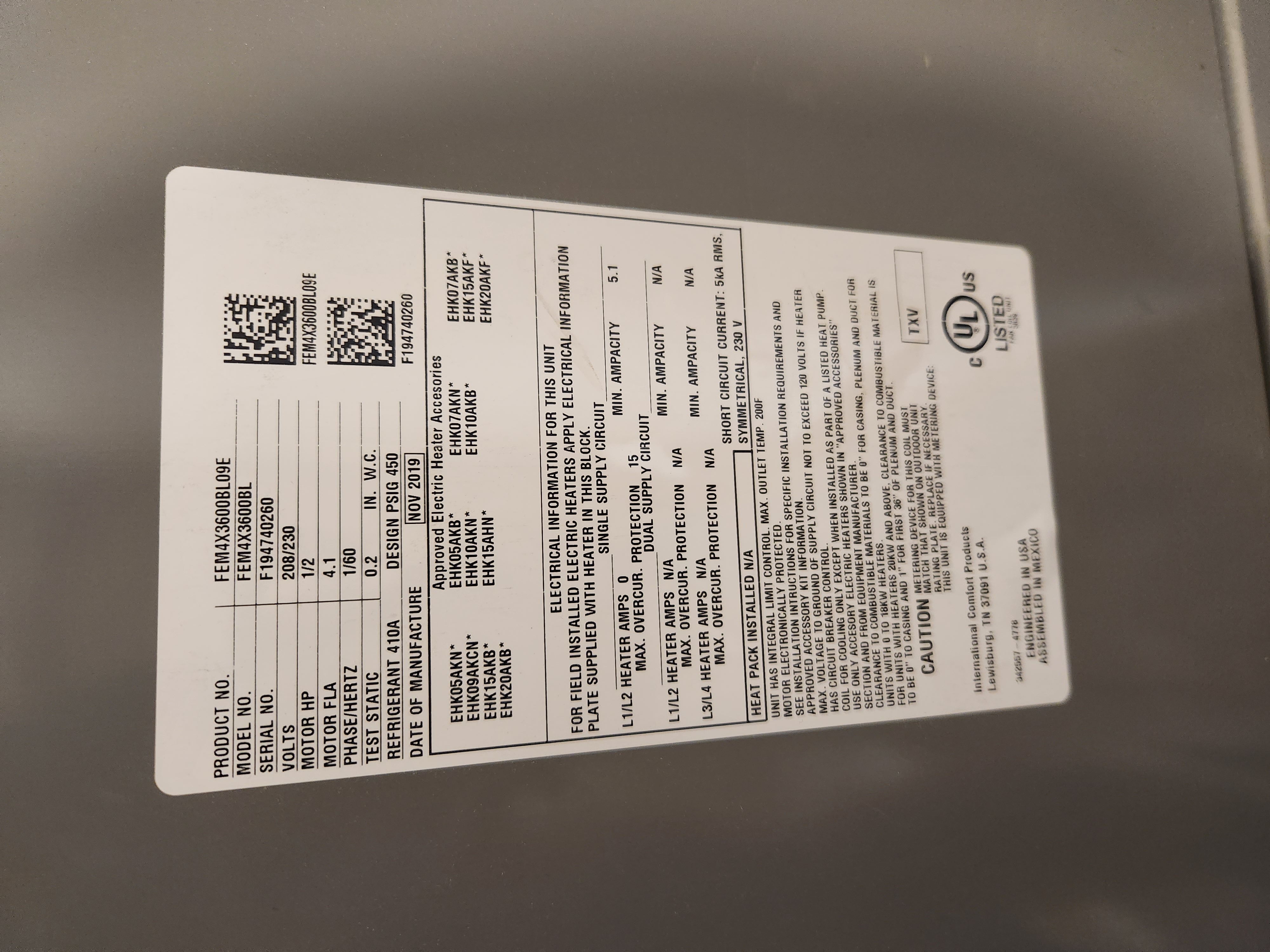 Clogged food disposal overflowing, subtly morphing into a flooded apartment. A shimmering, protective bubble (representing rental flood insurance) surrounds a section of the apartment, keeping it dry. Text overlays define 'flood insurance' as financial protection against water damage, highlighting the benefit of avoiding costly repairs.