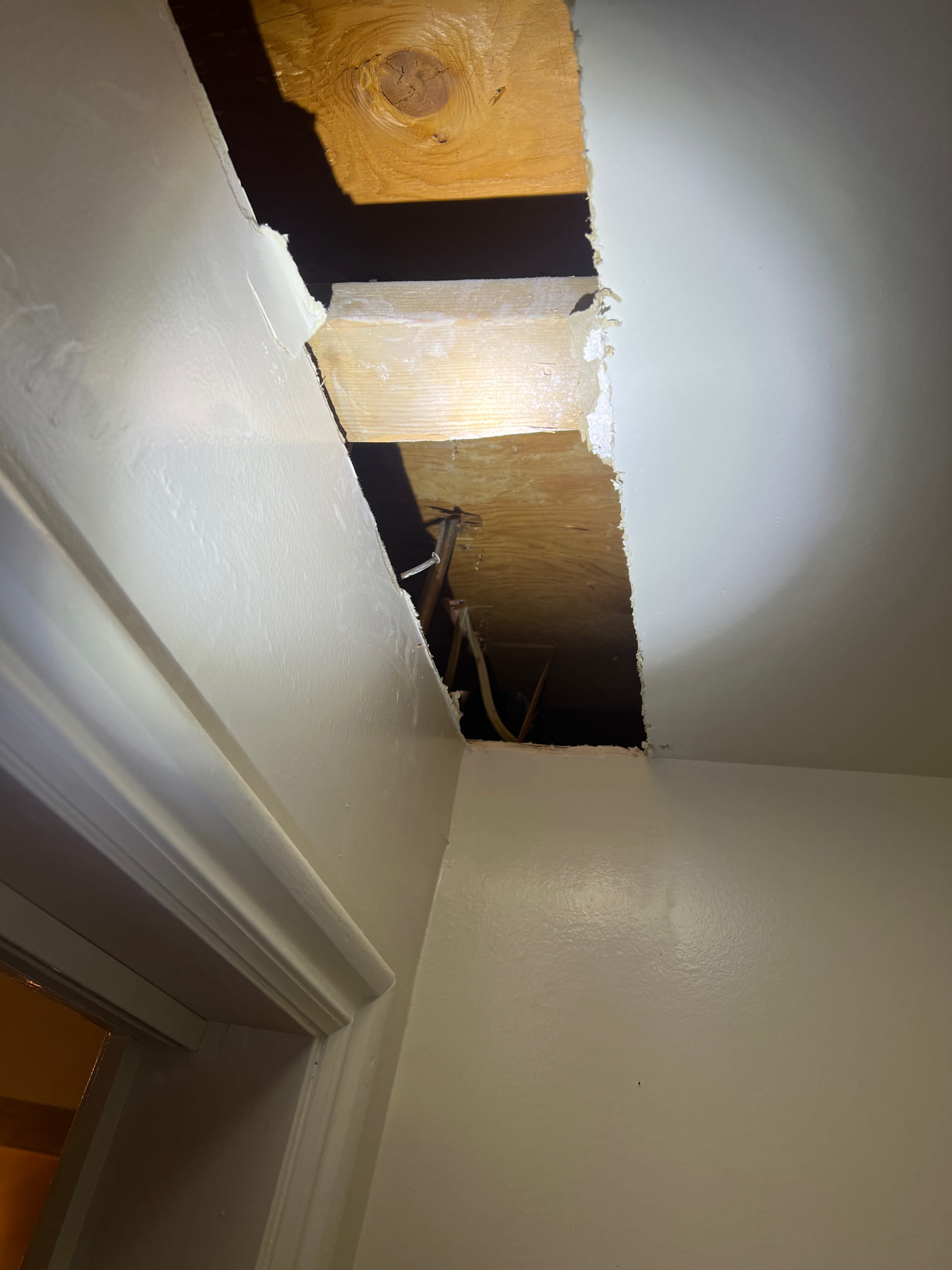 Contact a reliable plumber for plumbing replacement services. Find the phone number for expert plumbing replacement and plumbing repair.