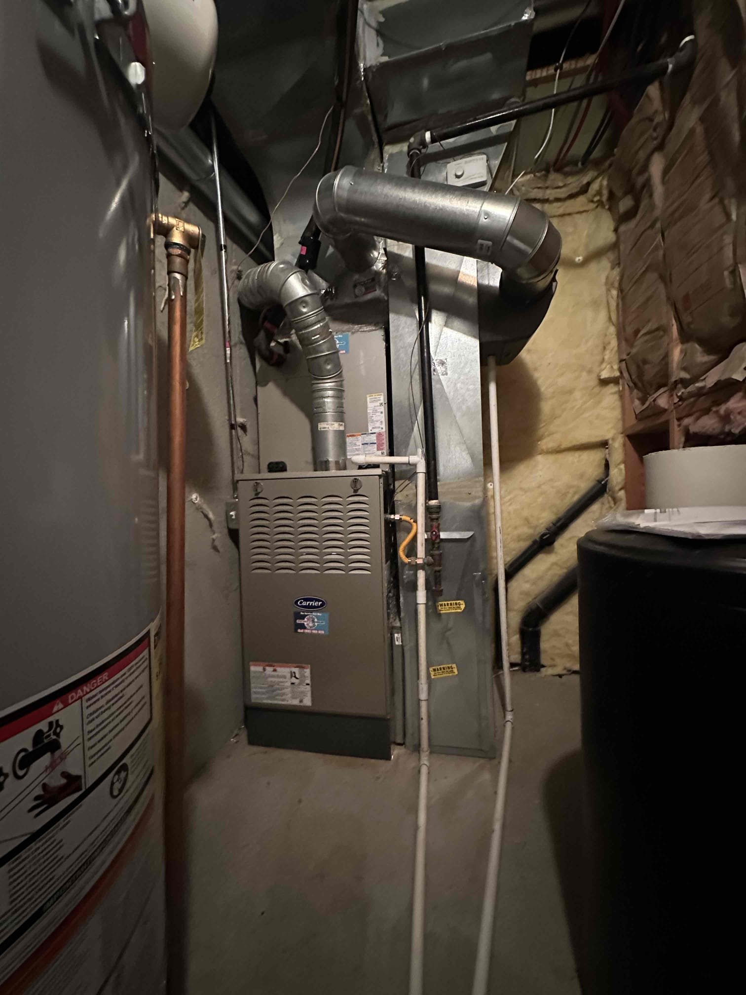 A technician in uniform swiftly cleans an air conditioner, with before-and-after images highlighting dramatically improved airflow and cleanliness. Text overlay: "Emergency AC Repair? Fast, Local Aircon Cleaning Services Near You."