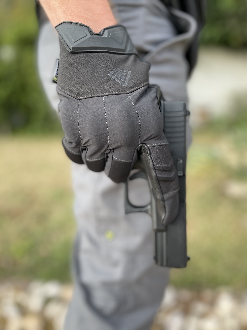 Thumbnail: כפפות טקטיות First Tactical