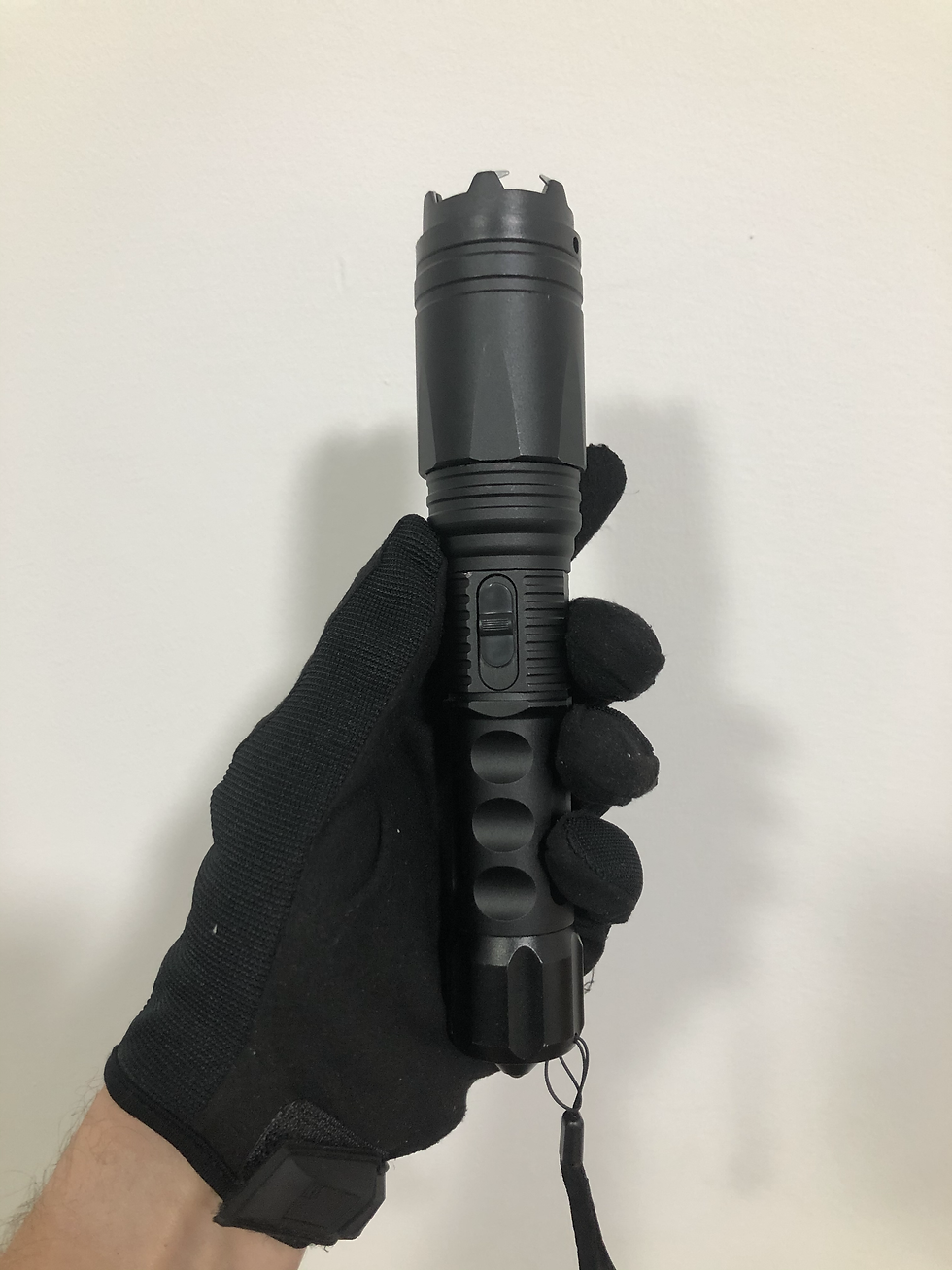 Thumbnail: שוקר משולב פנס גדול