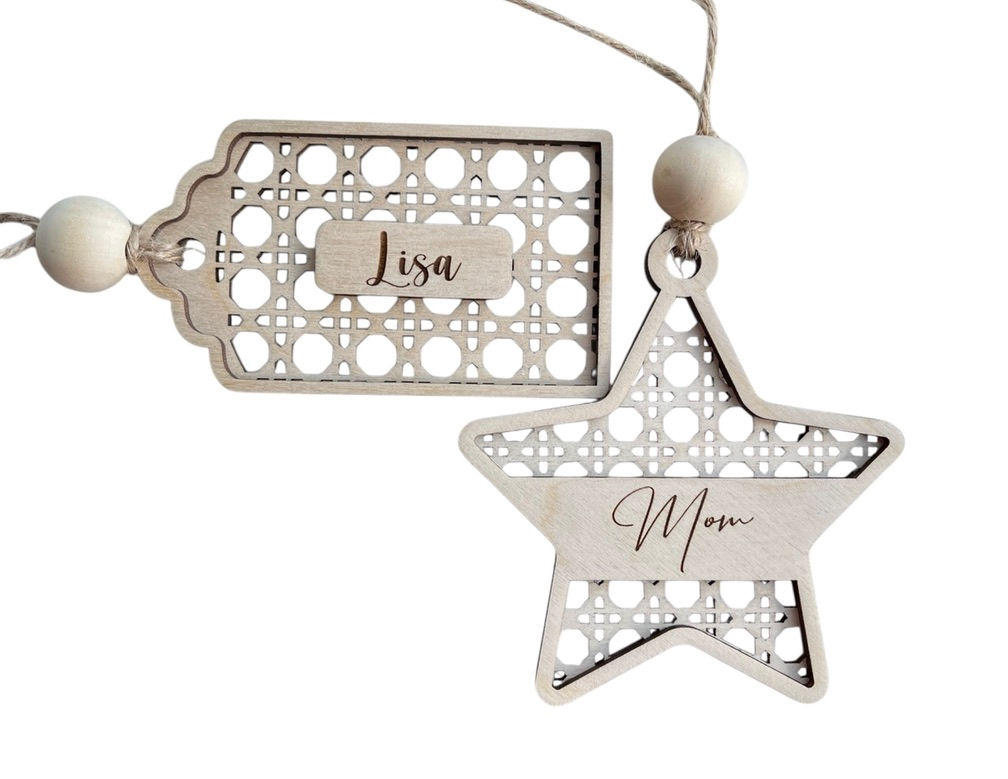 Engraved rattan stocking label – rustic Christmas décor accessory.