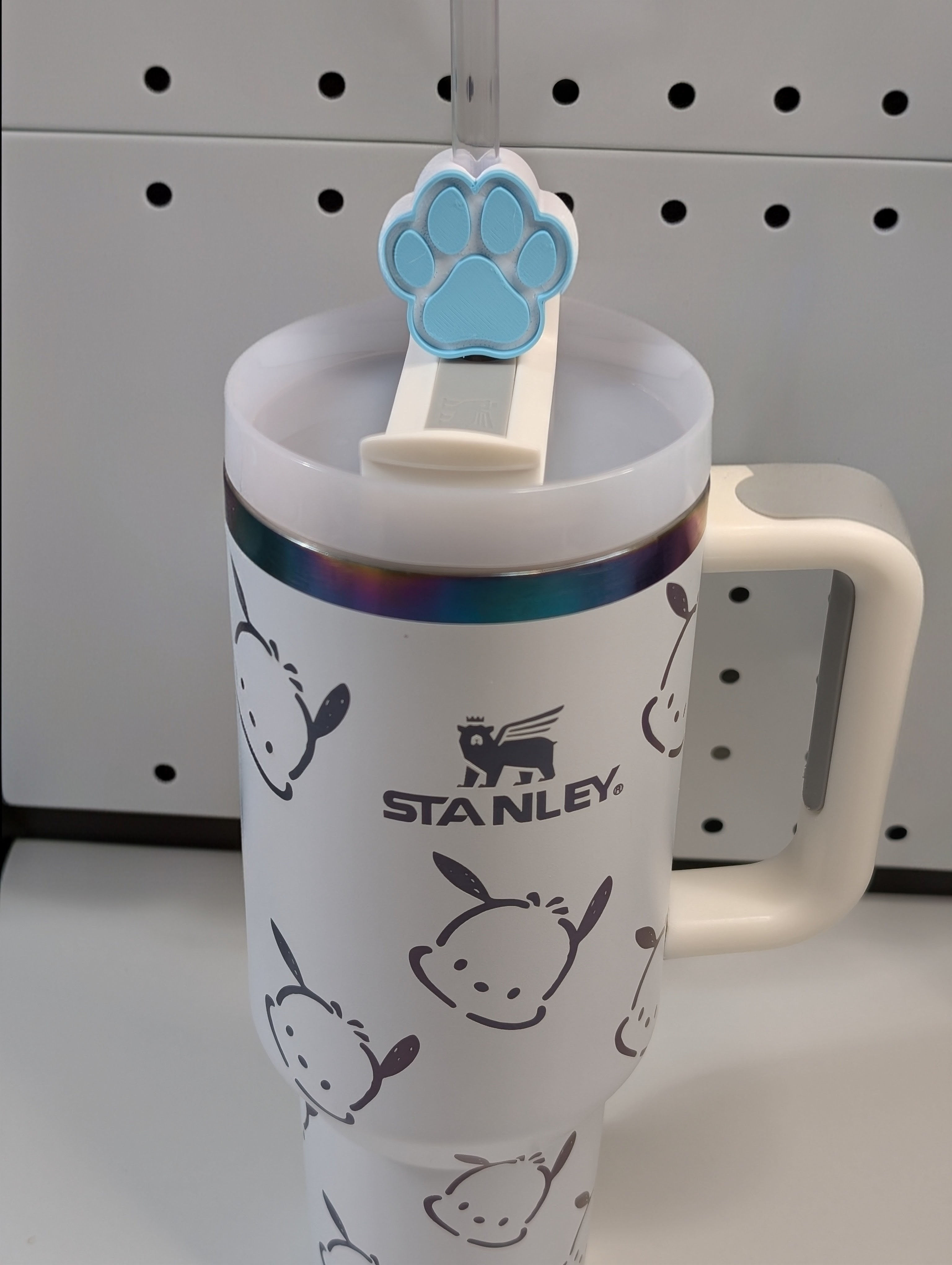 Paw Straw Topper