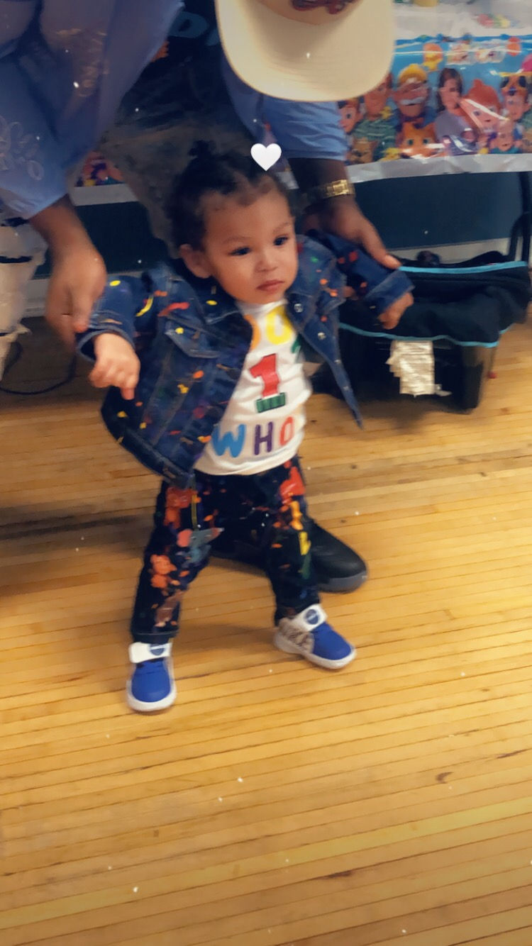 Thumbnail: Custom baby outfit