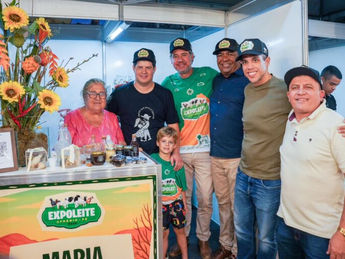 “A Expoleite movimenta a economia e valoriza produtores e criadores locais” afirma Jarbas Filho em visita ao evento em Afrânio