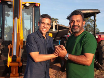 Jarbas Filho faz agenda de entregas no Sertão do Araripe