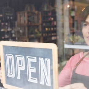 Entreprises : ces enseignes qui vous permettent de vous lancer… sans trop de risques