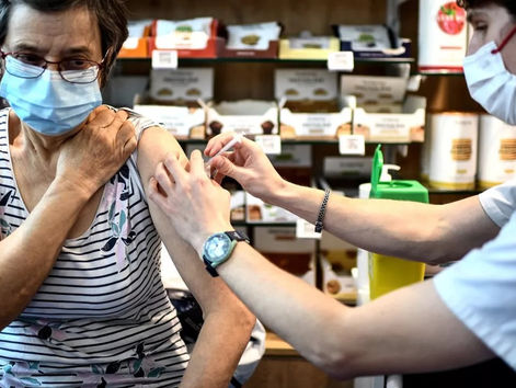 Les pharmaciens peuvent désormais injecter tous les vaccins obligatoires