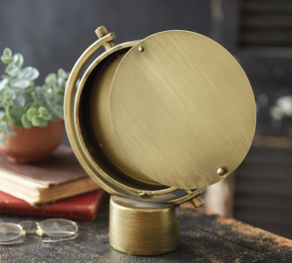 Thumbnail: Atlas Tabletop Clock