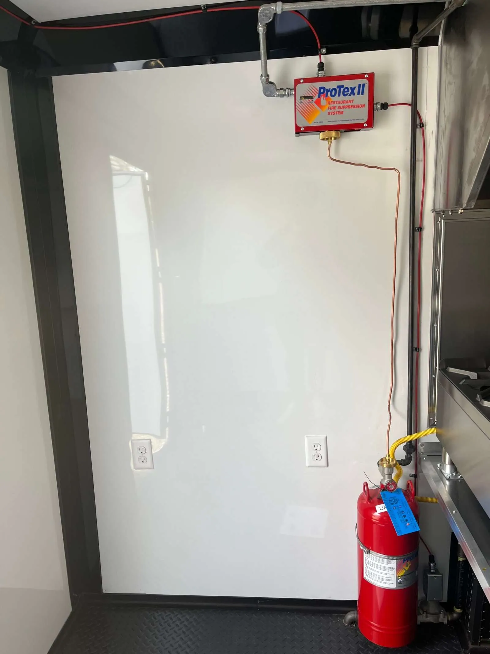 2026 Empire Trailers 8.5×20 Hook and Line Cargo Fully Equipped Enclosed Concession Trailer kitchen trailers for sale — photo 9 of 12 | Prime Trail Trailers