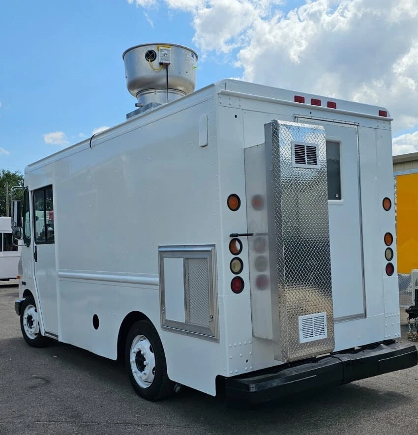 2026 Empire Trailers Food Truck with Brand New Kitchen Custom Build by JRS CUSTOM FOOD TRUCKS kitchen trailers for sale — photo 5 of 6 | Prime Trail Trailers