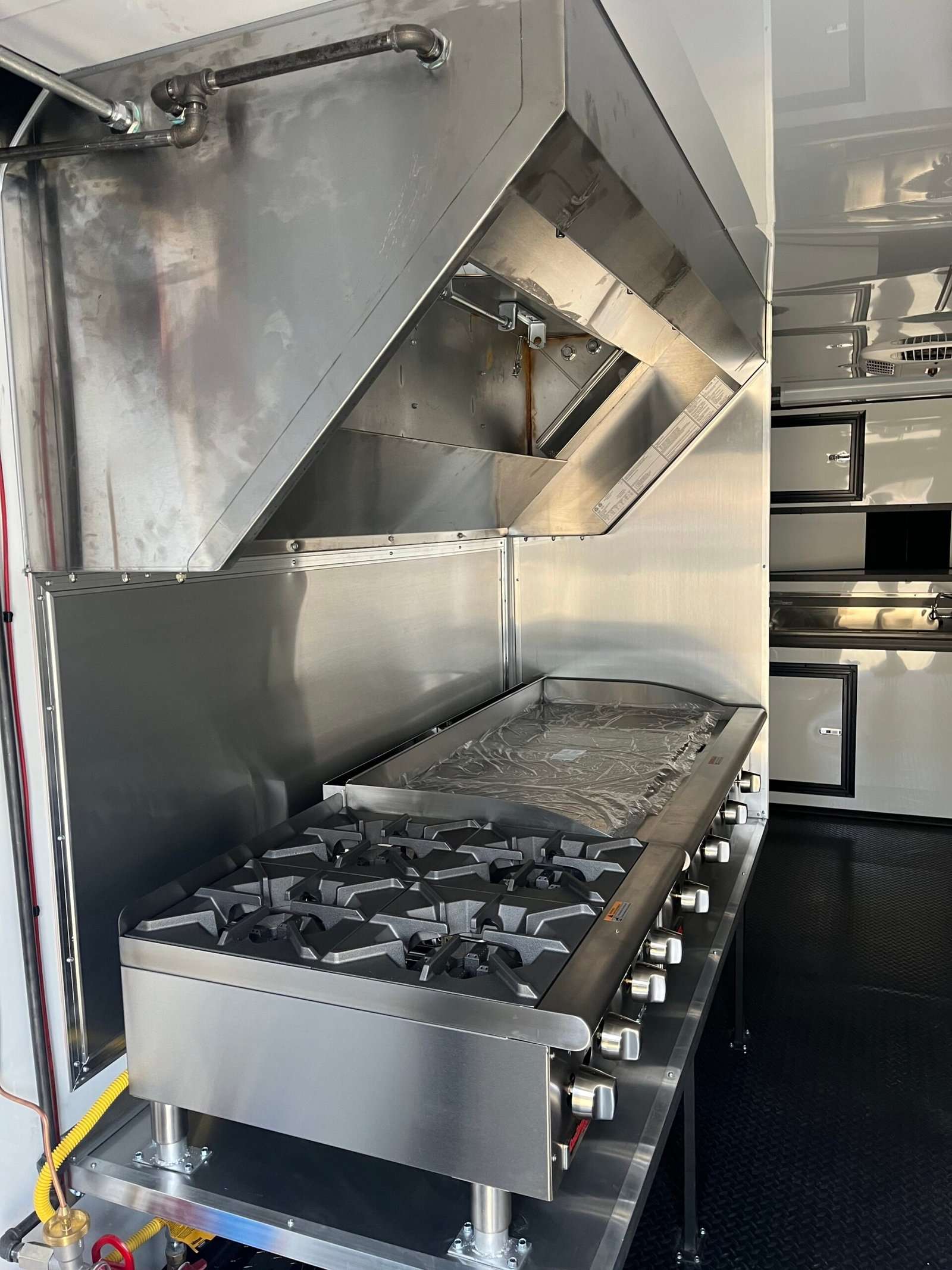 2026 Empire Trailers 8.5×20 Hook and Line Cargo Fully Equipped Enclosed Concession Trailer kitchen trailers for sale — photo 10 of 12 | Prime Trail Trailers