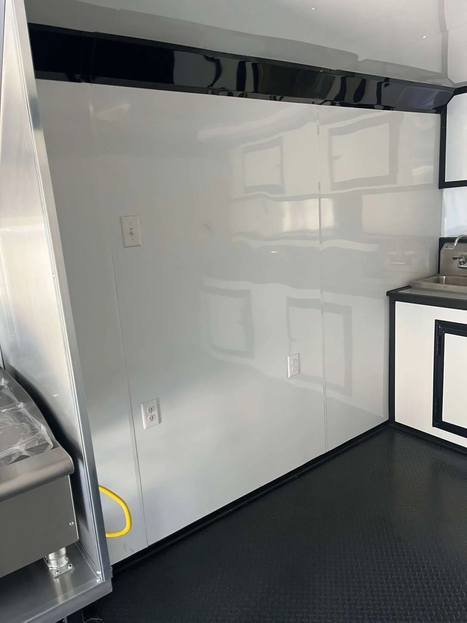 2026 Empire Trailers 8.5×20 Hook and Line Cargo Fully Equipped Enclosed Concession Trailer kitchen trailers for sale — photo 7 of 12 | Prime Trail Trailers