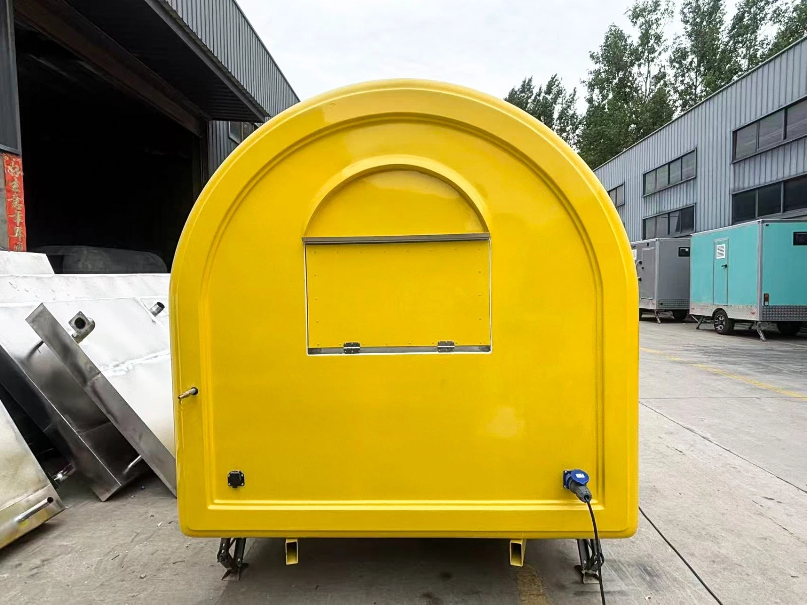 2026 Empire Trailers Yellow Mobile Catering Food Trailer Twin Axle Dual Serving Hatch kitchen trailers for sale — photo 4 of 9 | Prime Trail Trailers