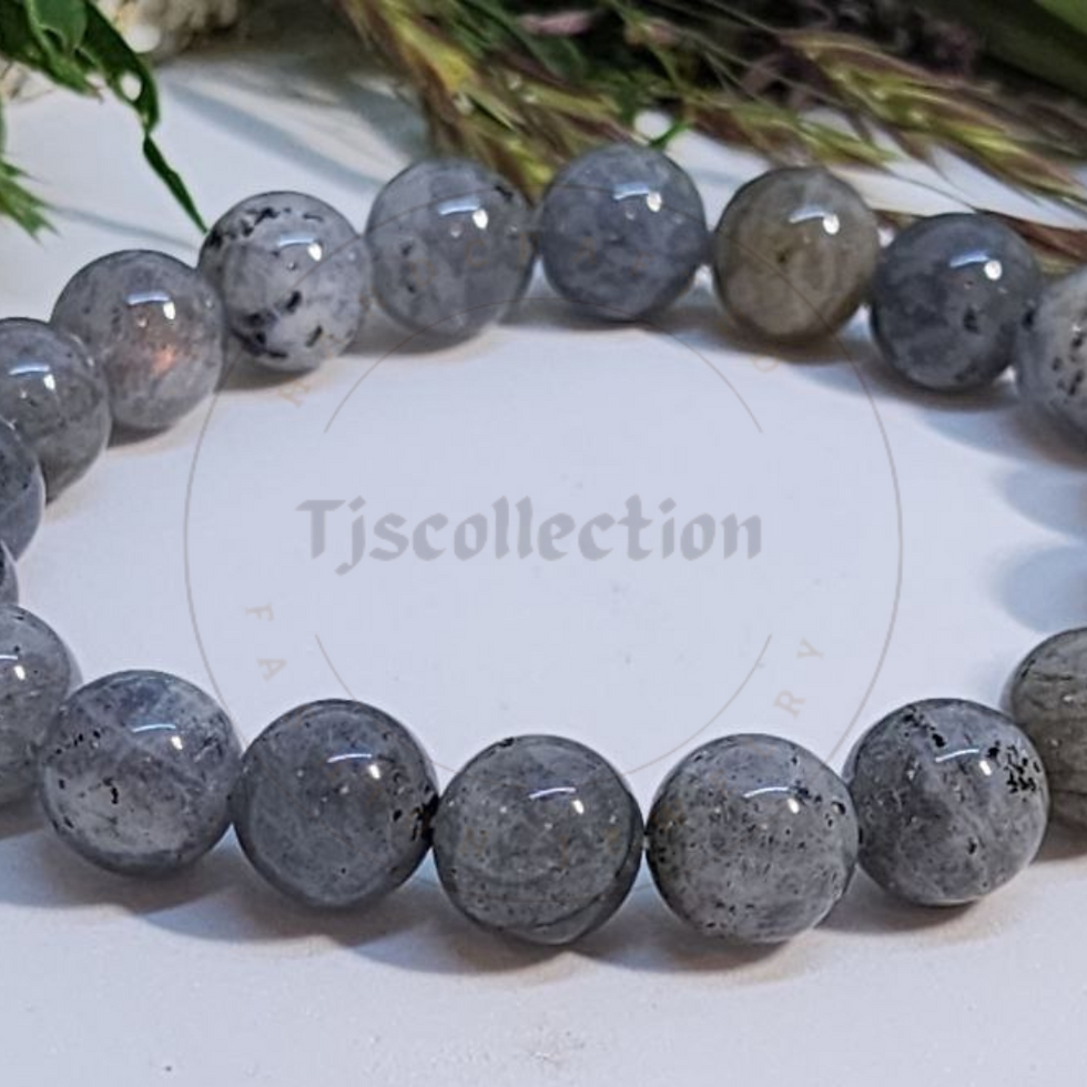 Thumbnail: Labradorite bracelet