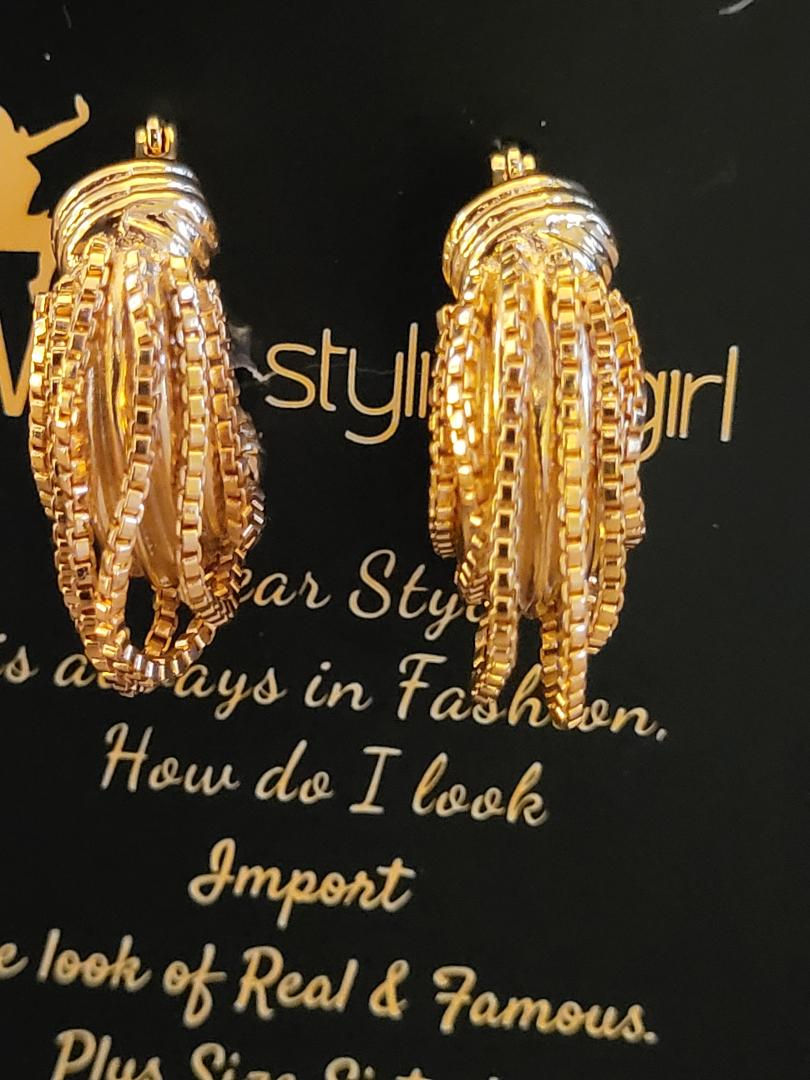 Thumbnail: The Golden Sculpted Loop Earrings "Shipping included'
