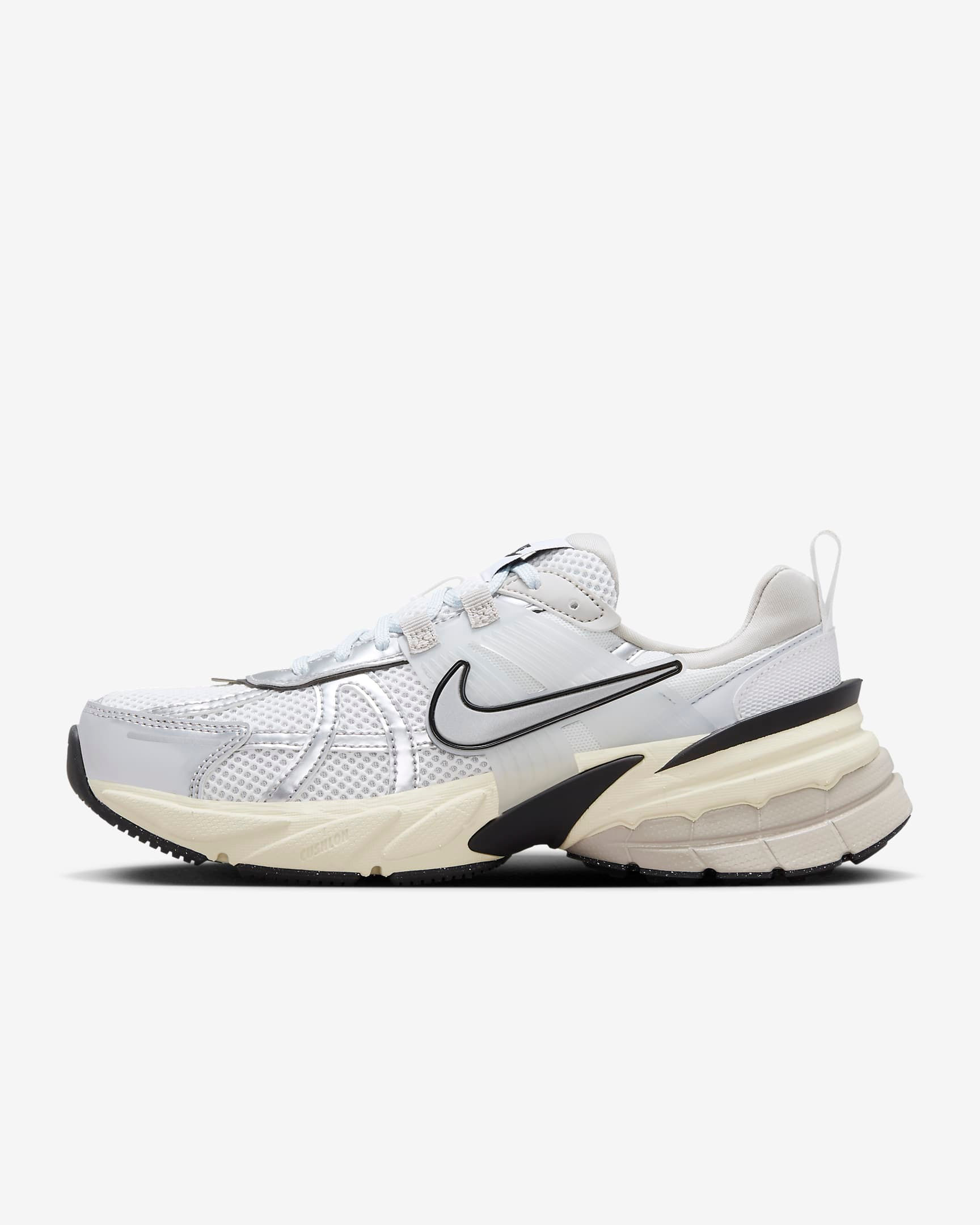 TENIS NIKE MEDIOS